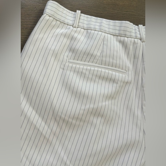 Abercrombie & Fitch Curve Love Ultra High White Stripe Shorts Womens size 20 NWT - Picture 6 of 9